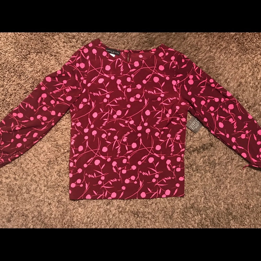 Women’s peasant sleeve blouse